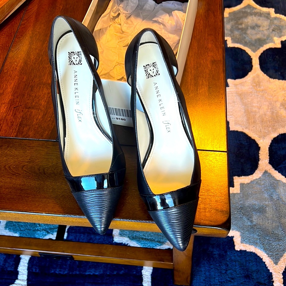 Anne Klein I flex black heels
